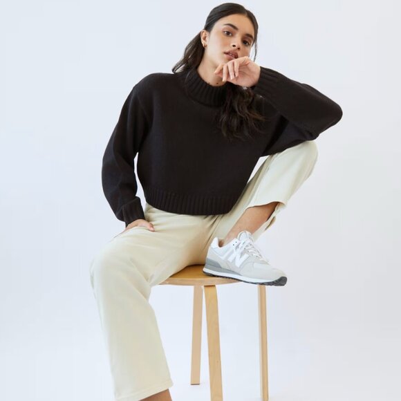 Aritzia Wilfred Free Harper Merino Wool Cropped Mockneck Sweater, Black XXS - Picture 3 of 12